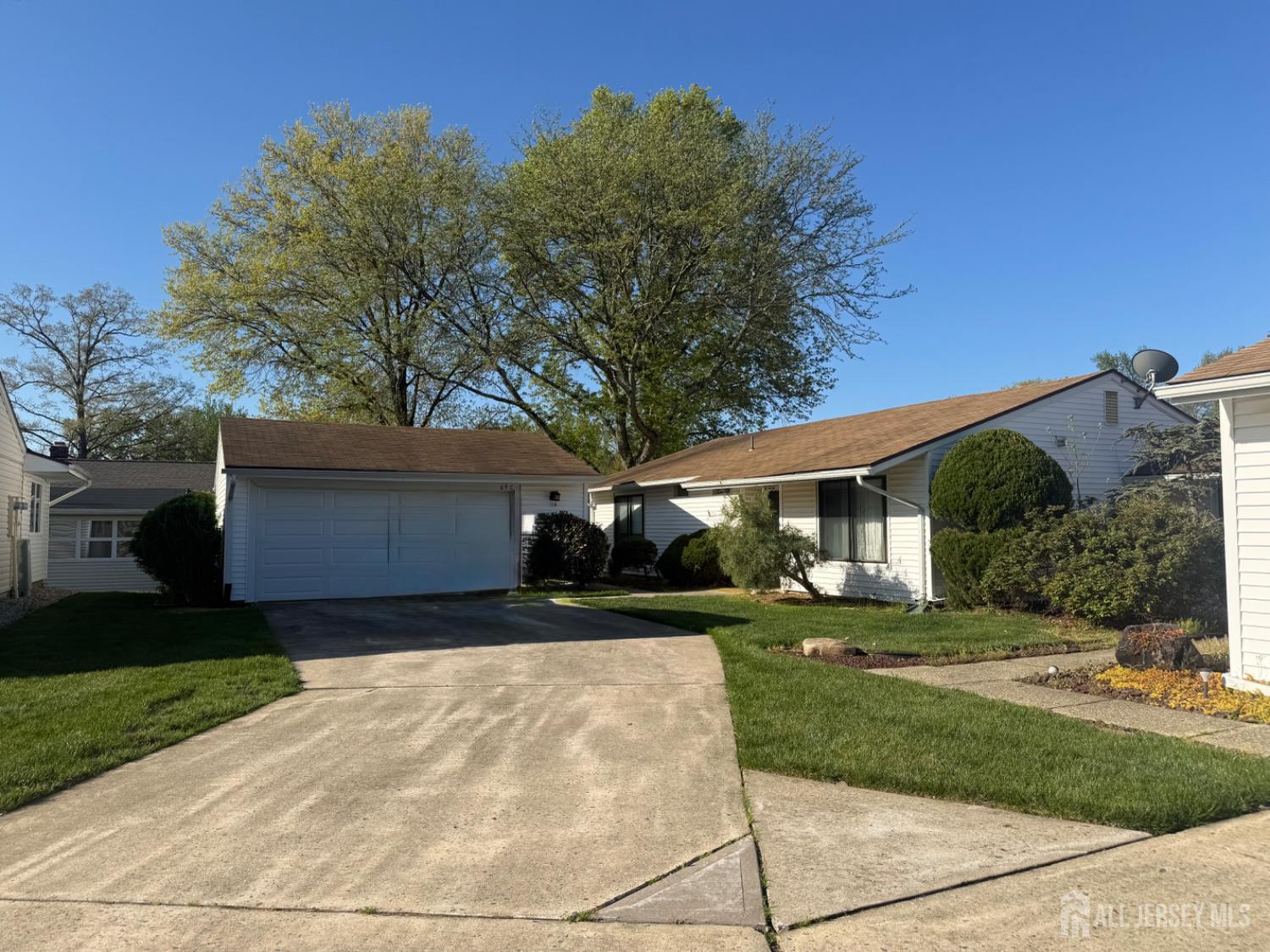 52 Galewood Drive UNIT 637, Matawan, NJ, 07747