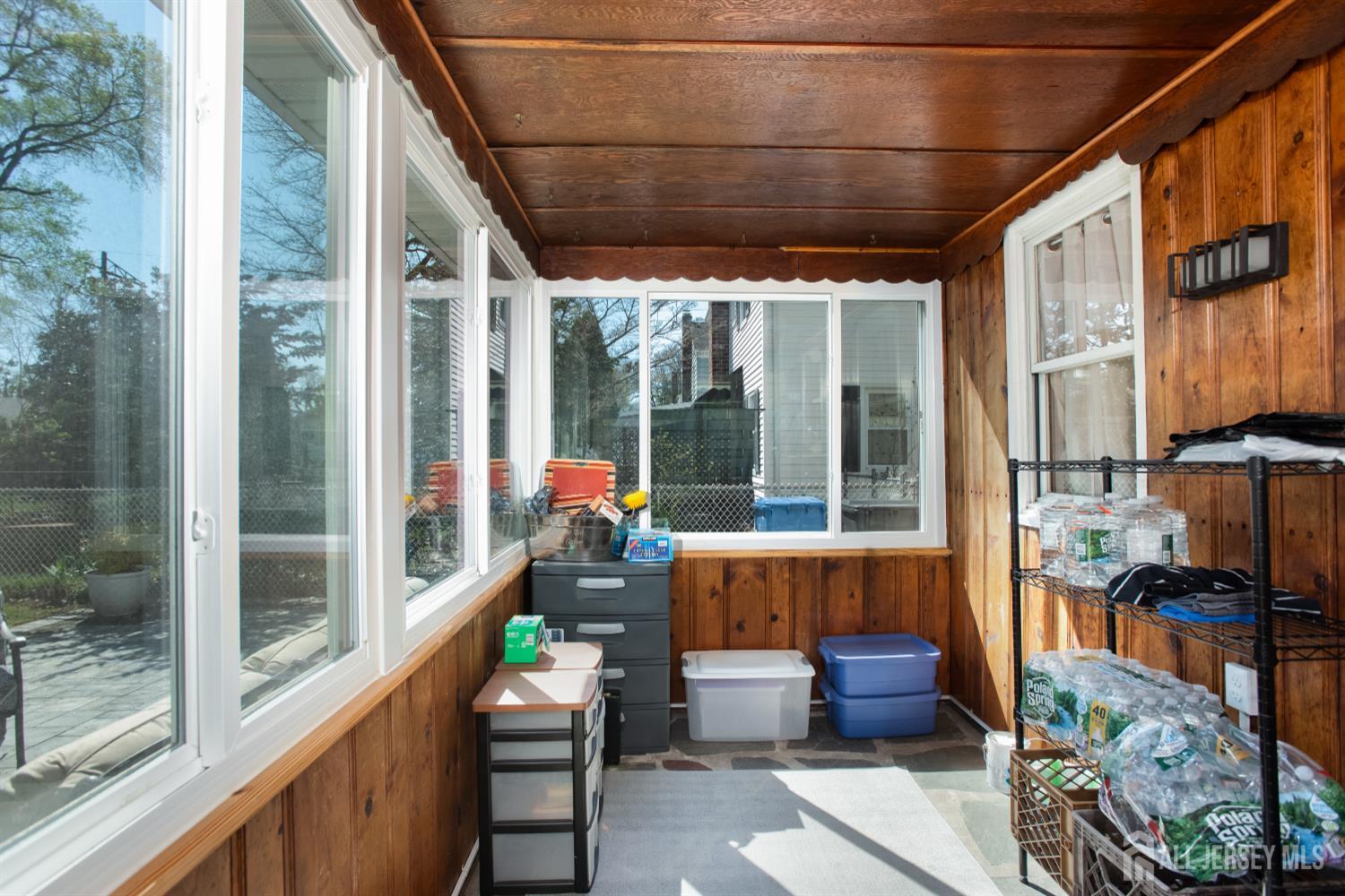 32 Robins, Metuchen, NJ, 08840