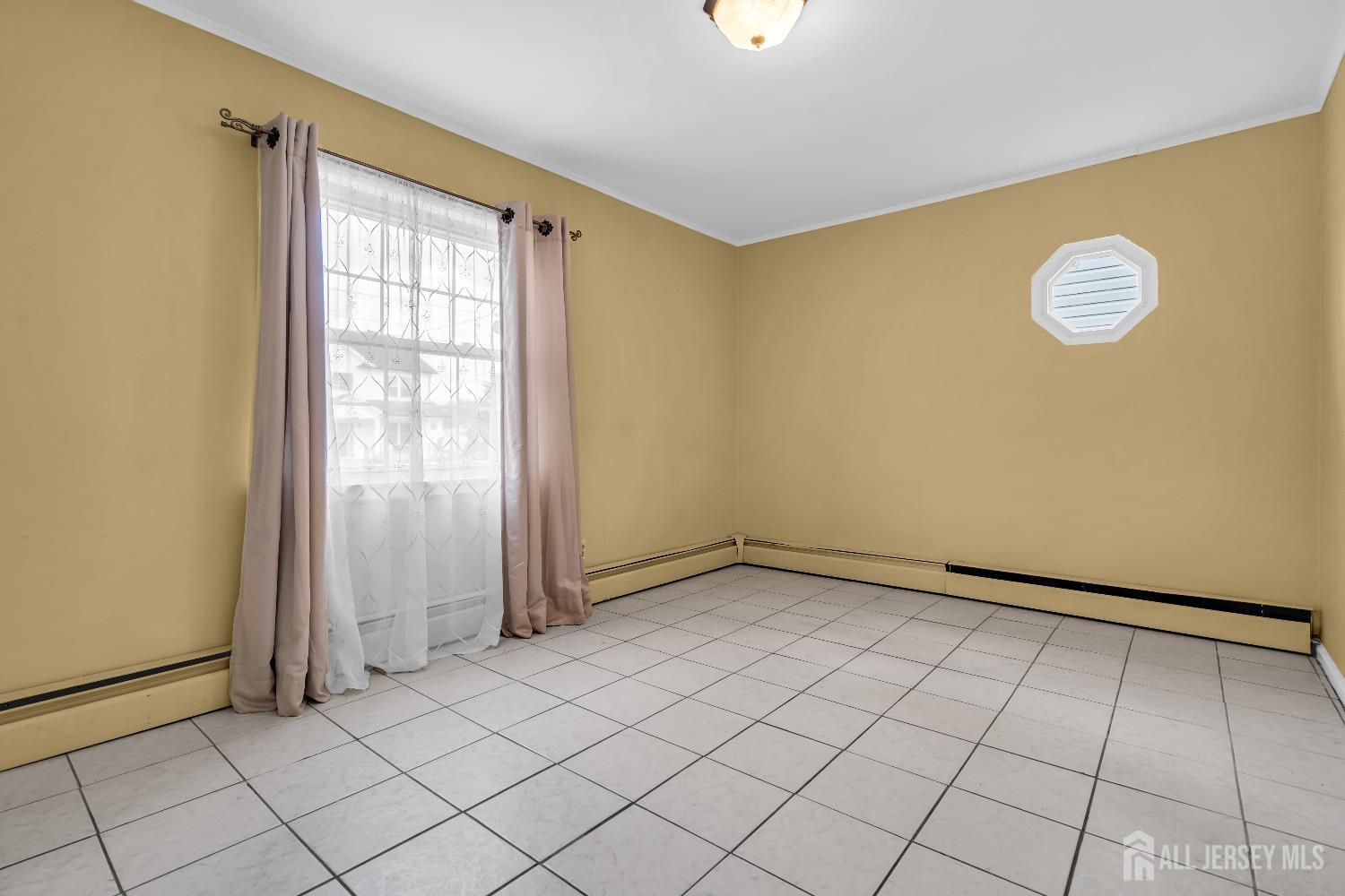 52 Walnut, Edison, NJ, 08817