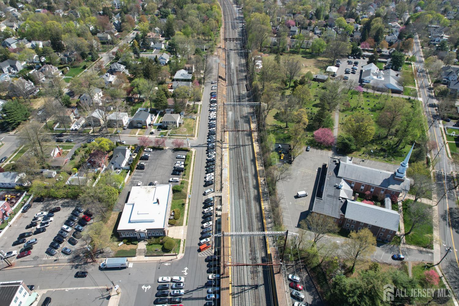 32 Robins, Metuchen, NJ, 08840