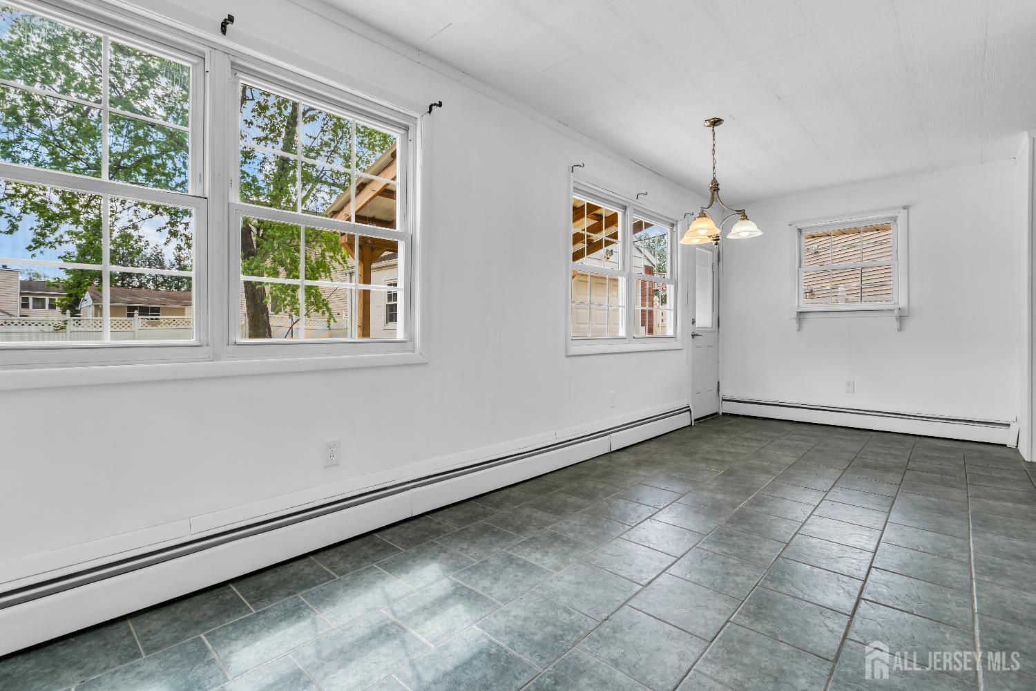 52 Walnut, Edison, NJ, 08817