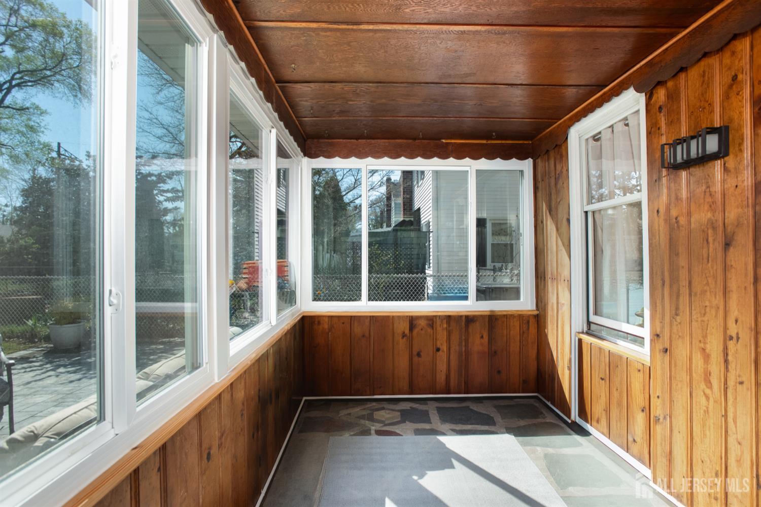 32 Robins, Metuchen, NJ, 08840