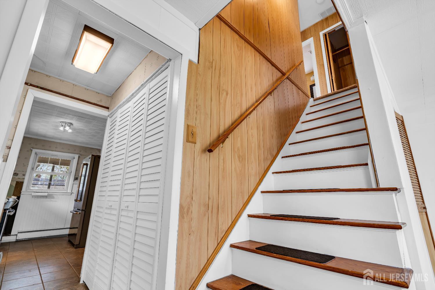 52 Walnut, Edison, NJ, 08817