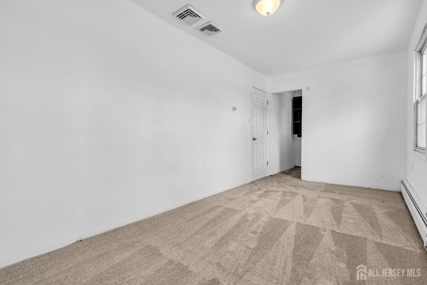 52 Walnut, Edison, NJ, 08817