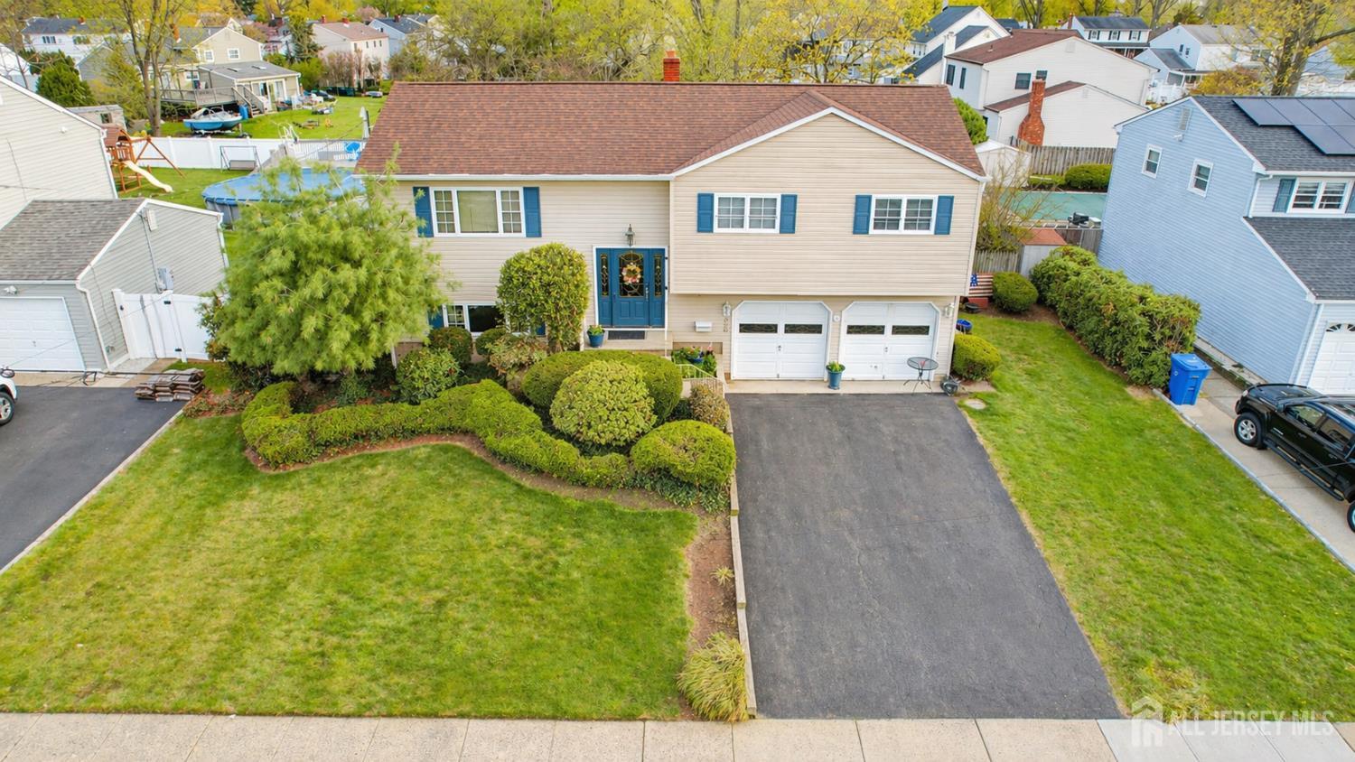 380 Hampton Place, Morganville, NJ, 07751