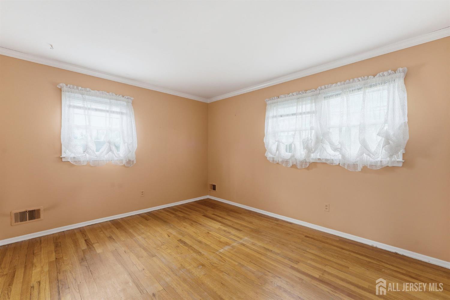 57 Mitchell, Piscataway, NJ, 08854