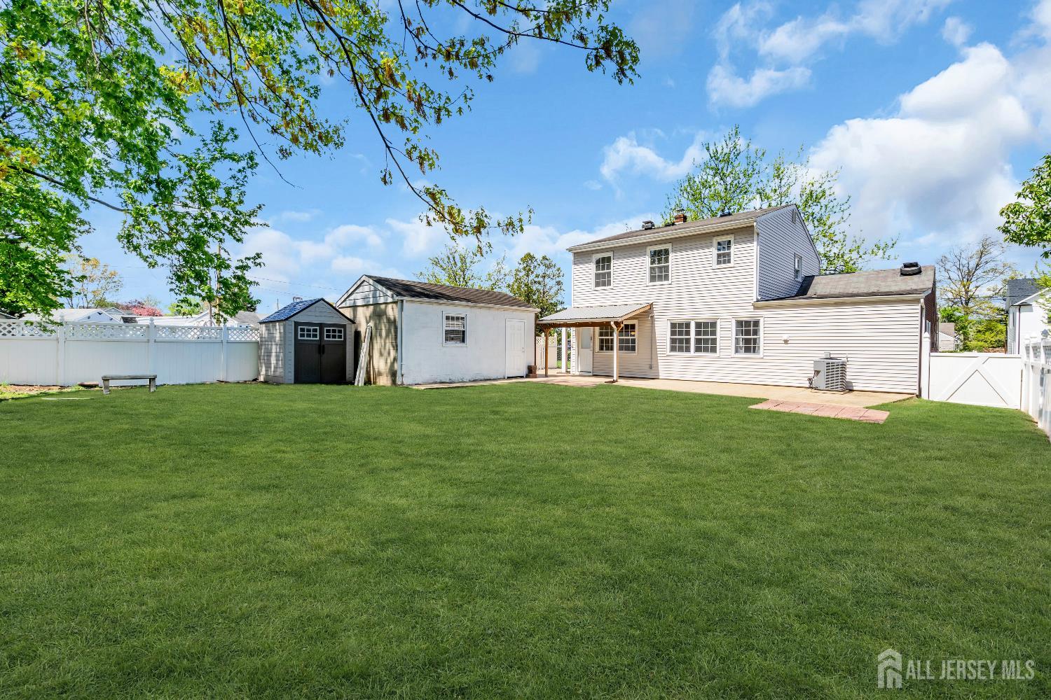 52 Walnut, Edison, NJ, 08817