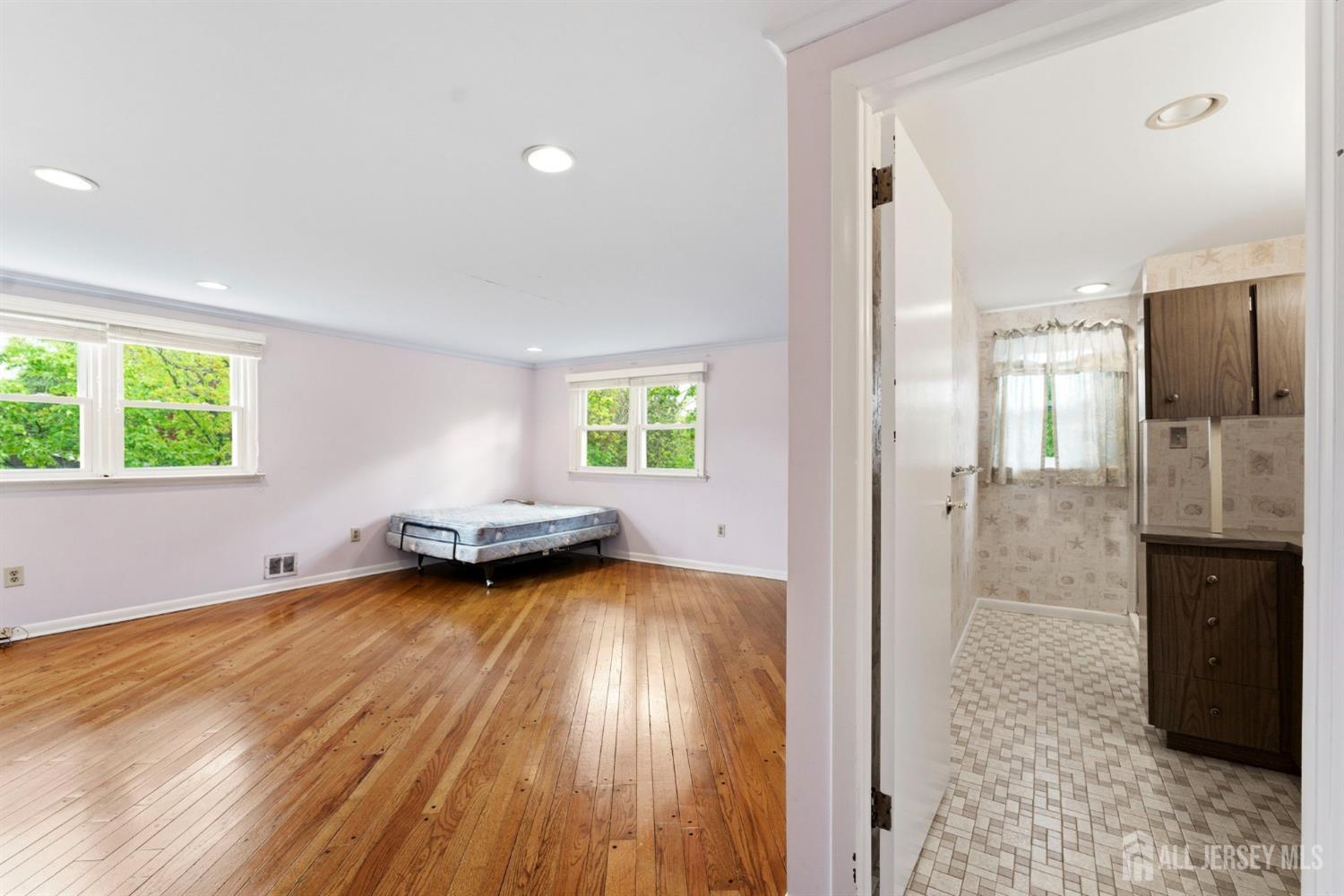 57 Mitchell, Piscataway, NJ, 08854