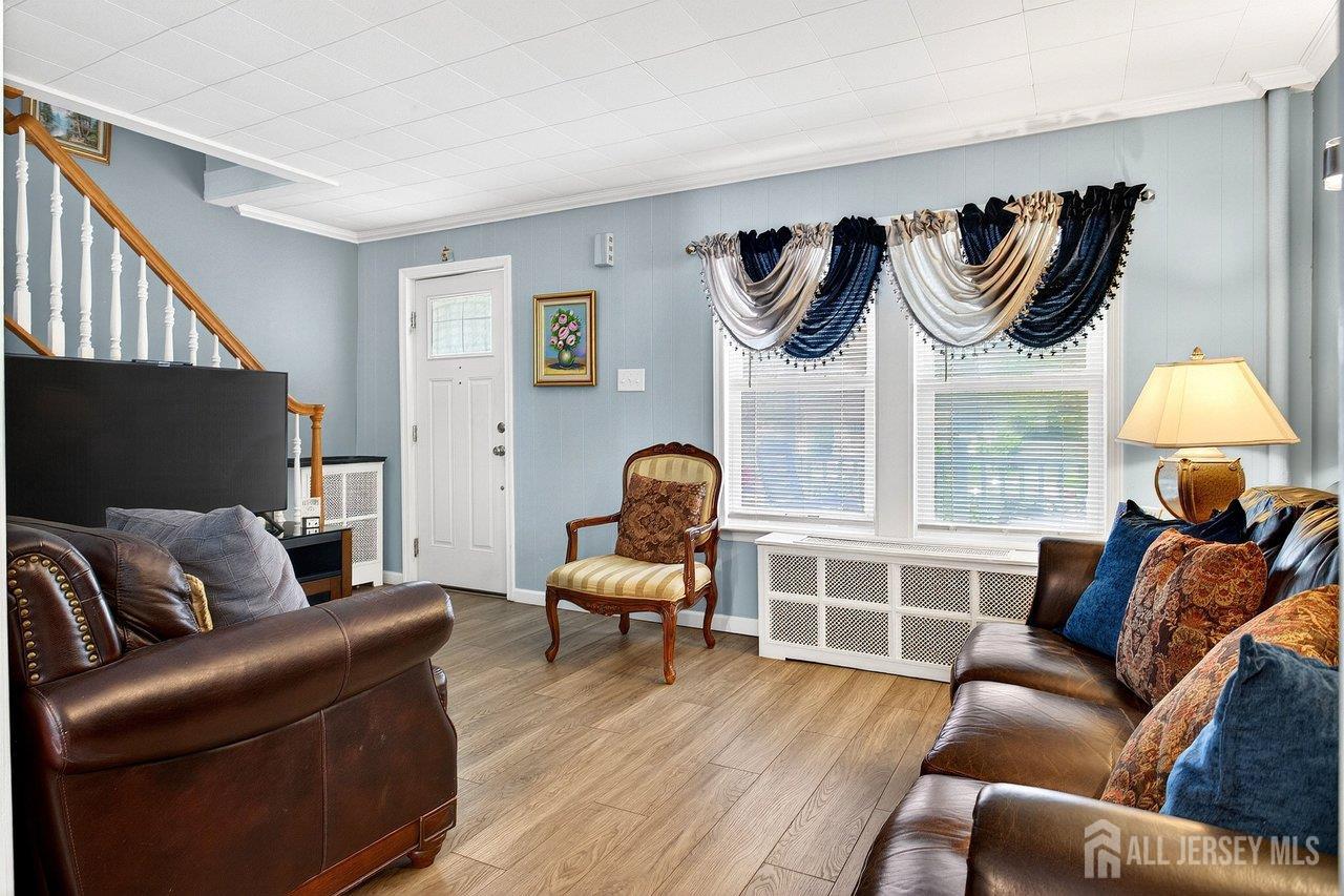 722 Livingston, North Brunswick, NJ, 08902