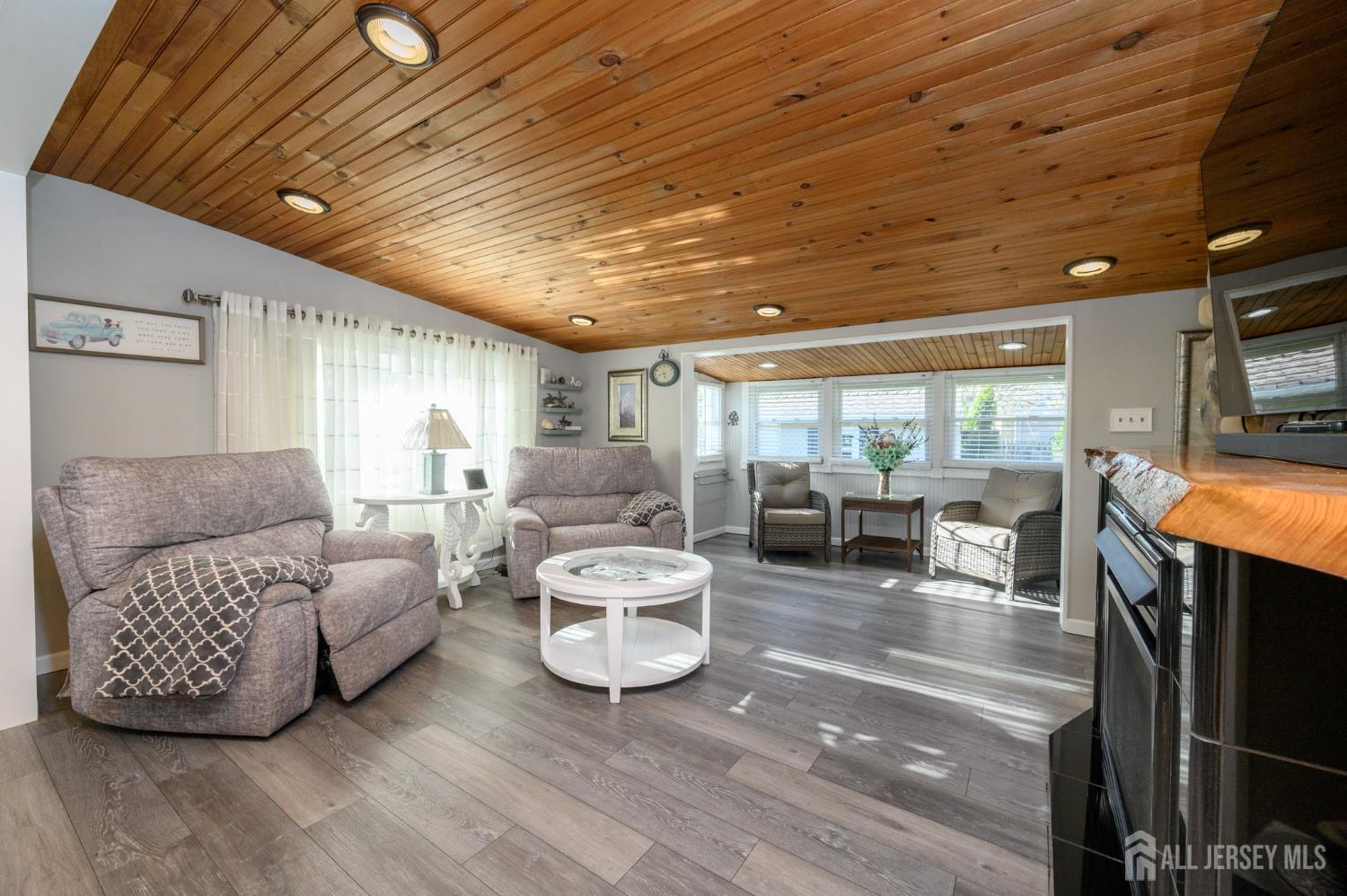 293 Louis, Bayville, NJ, 08721