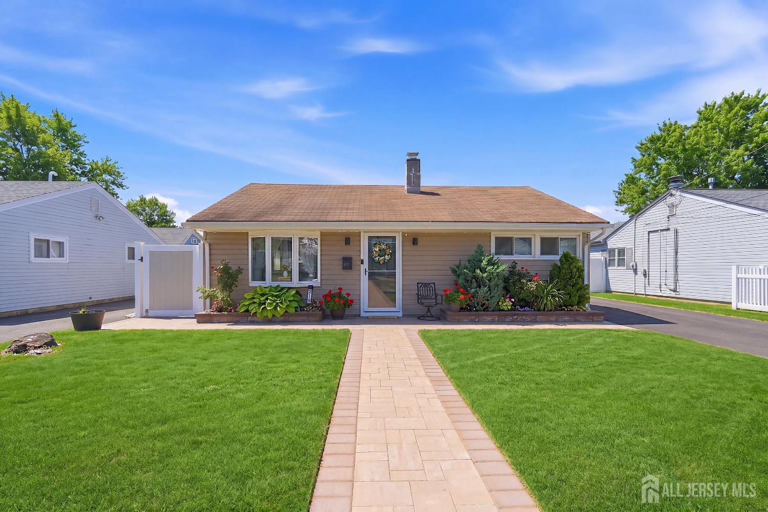 126 Villanova, Lawrence, NJ, 08648