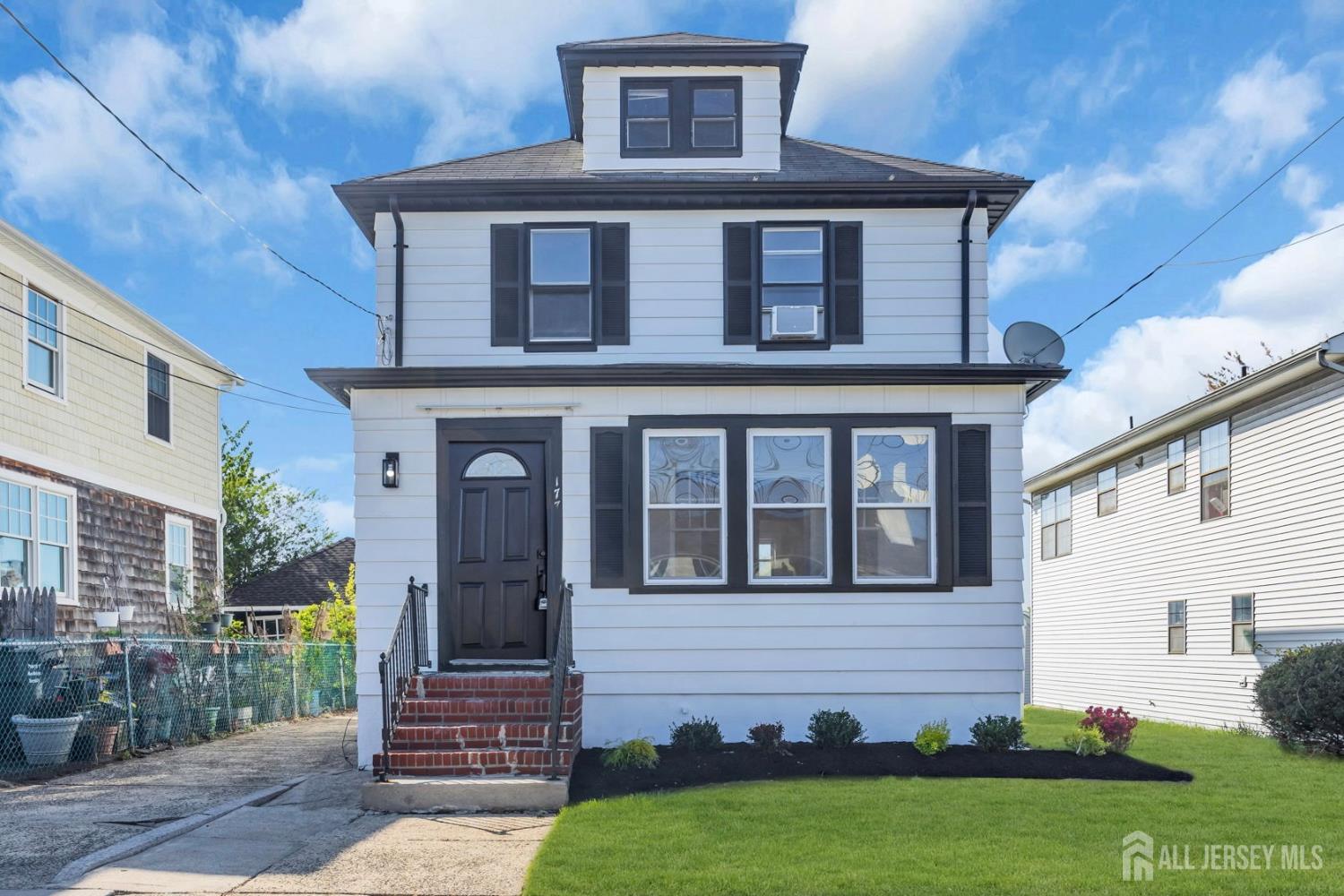 208 Gordon, Perth Amboy, NJ, 08861