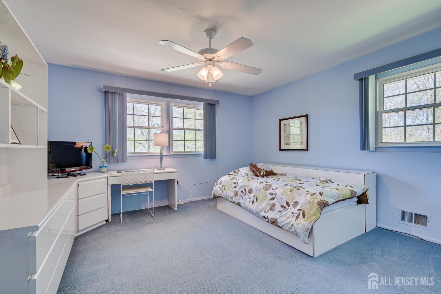 8 Woodmere, North Brunswick, NJ, 08902