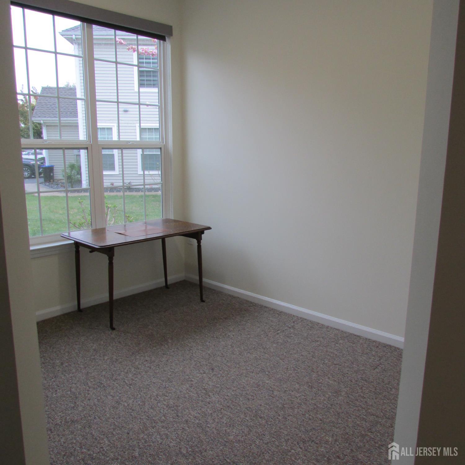 29 Tall Oaks, Parlin, NJ, 08859