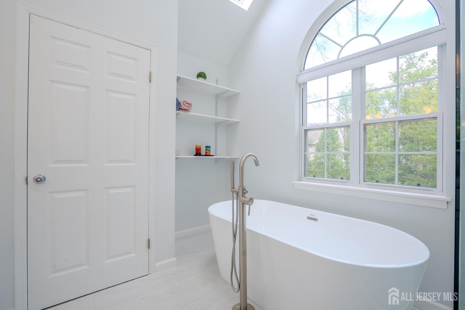 23 Huntley, Bridgewater, NJ, 08807