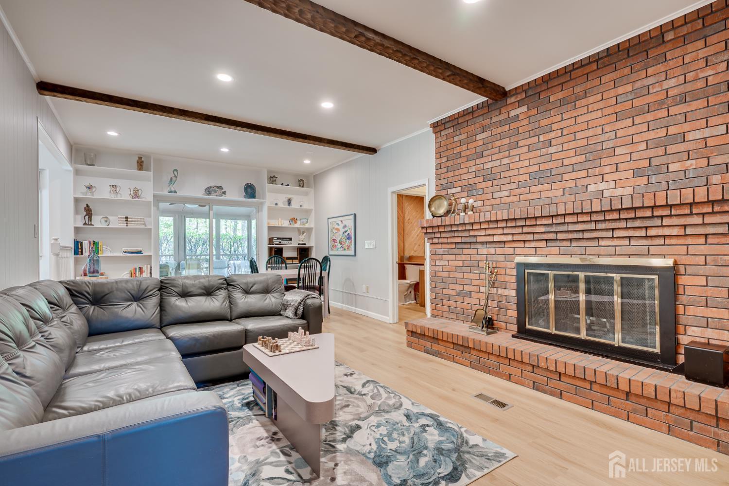 8 Woodmere, North Brunswick, NJ, 08902