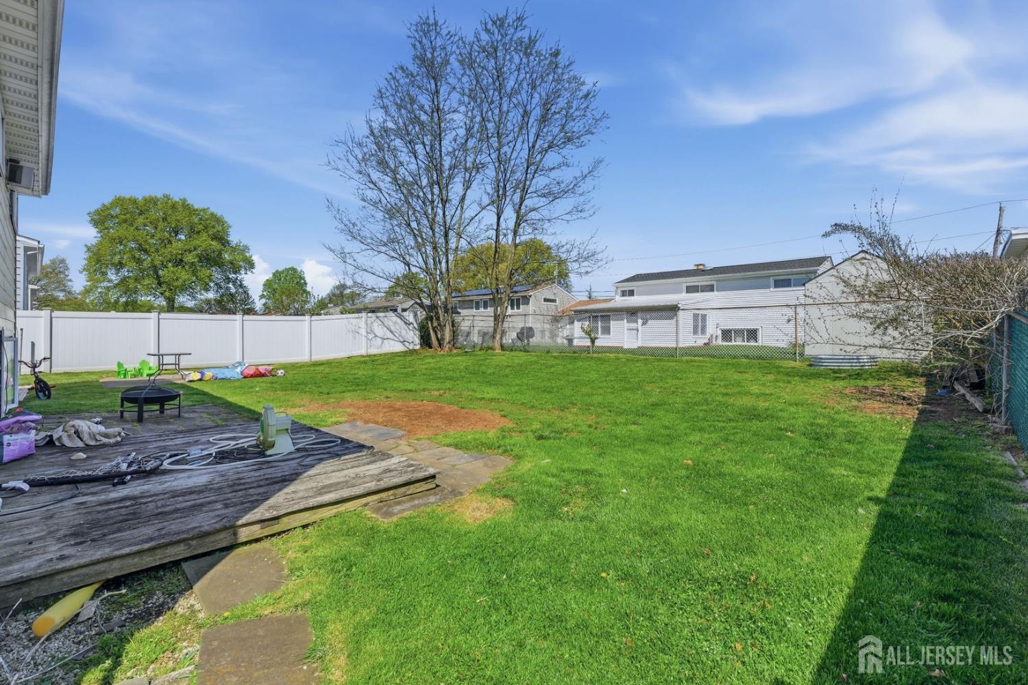 86 Westminster, Colonia, NJ, 07067