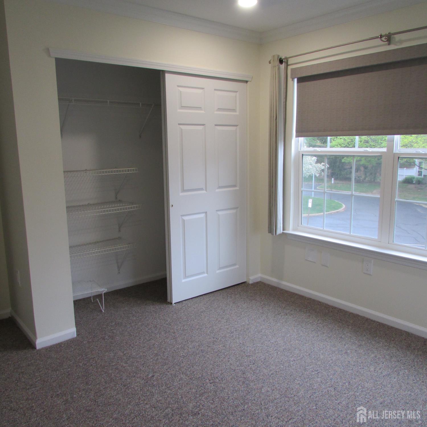 29 Tall Oaks, Parlin, NJ, 08859