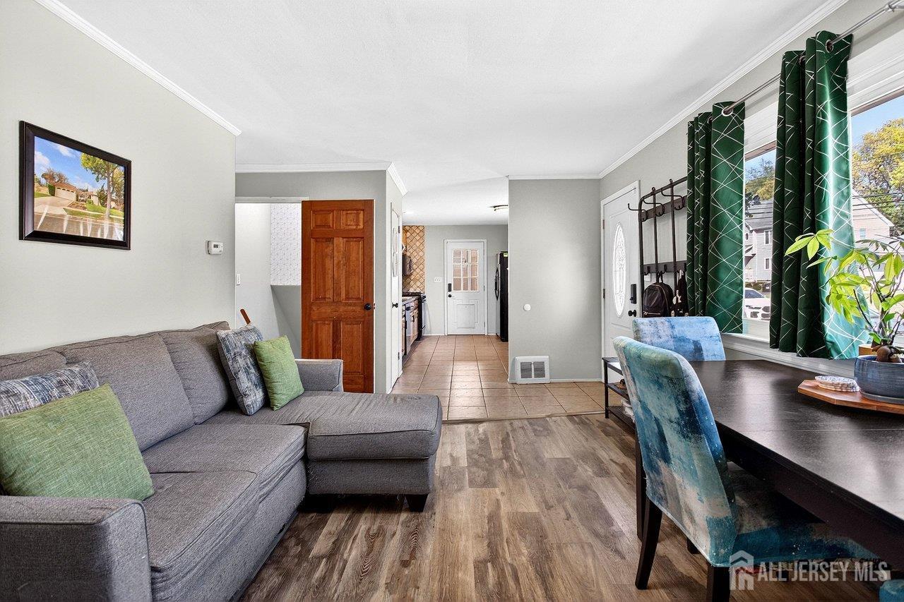 43 Buttonwood, Sayreville, NJ, 08859