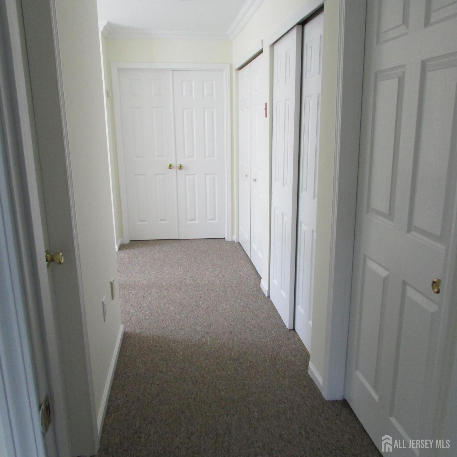 29 Tall Oaks, Parlin, NJ, 08859