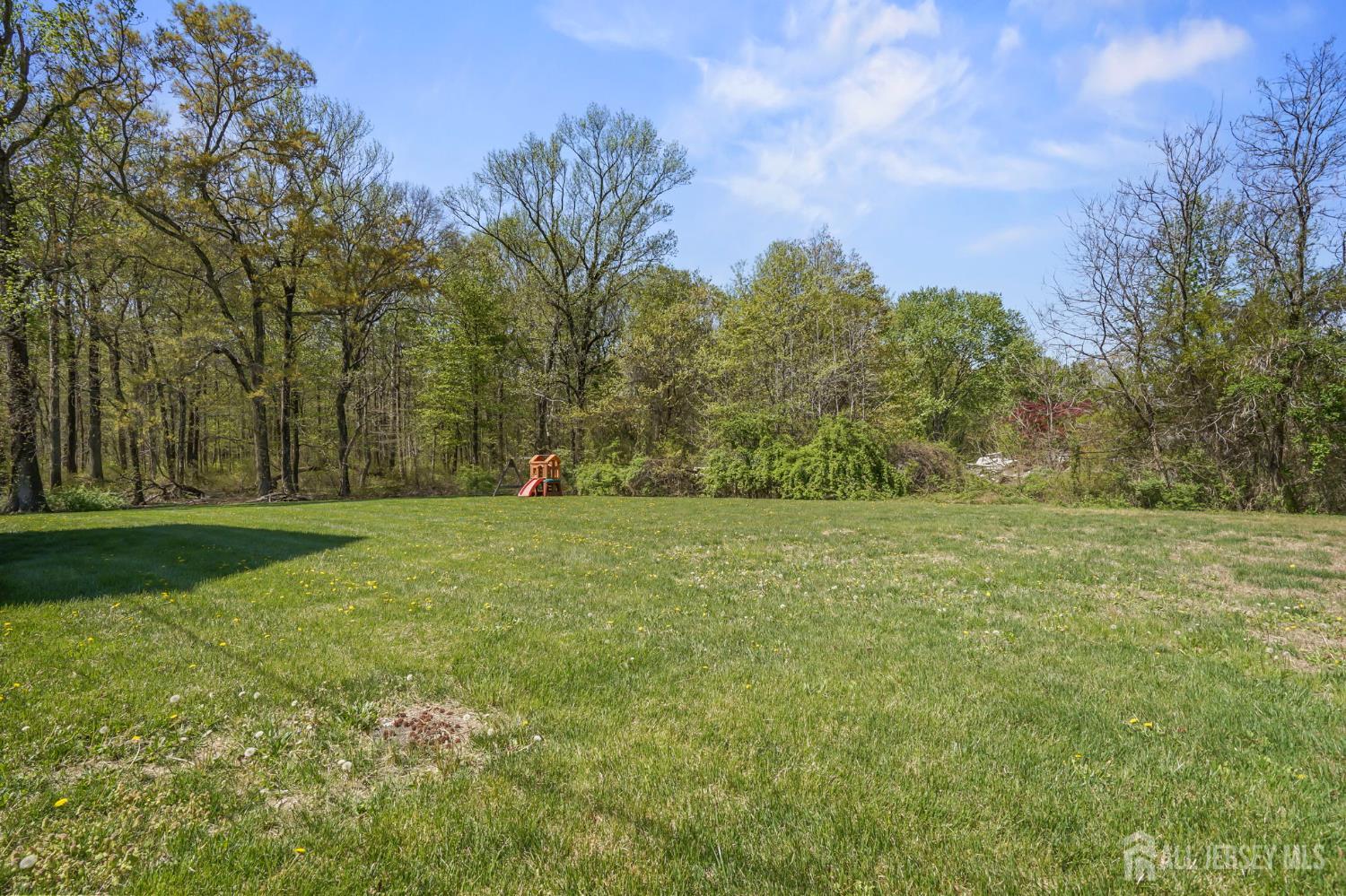 39 Friendship, Cranbury, NJ, 08512