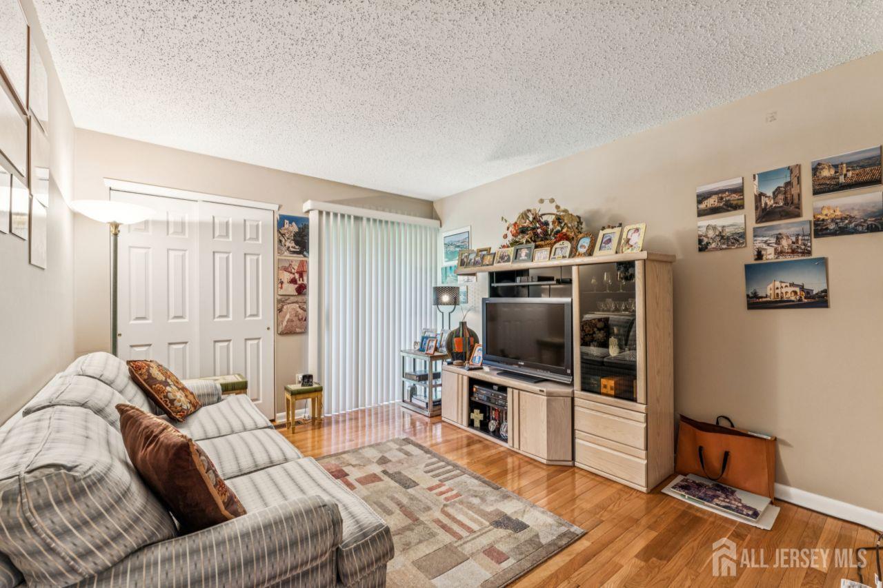 75 Linda, Edison, NJ, 08820