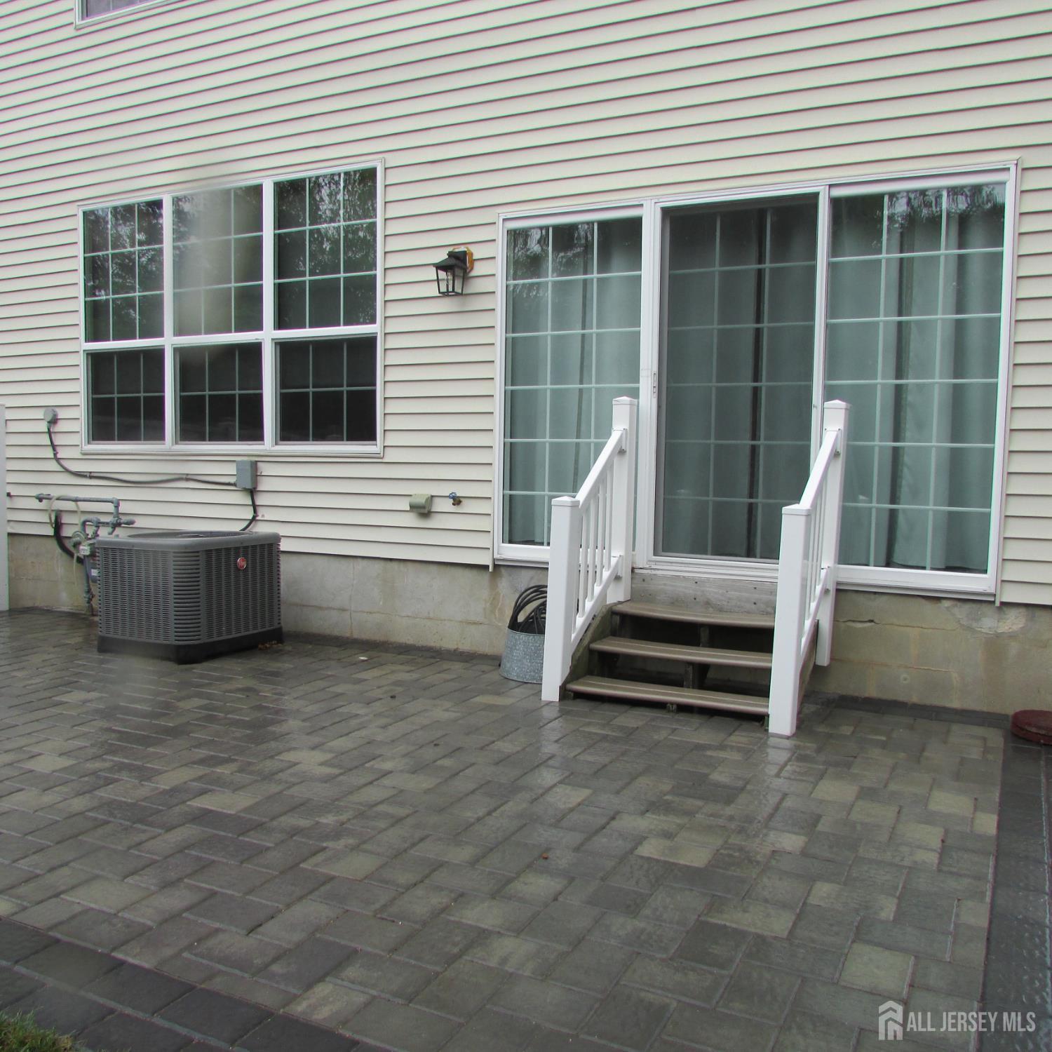 29 Tall Oaks, Parlin, NJ, 08859