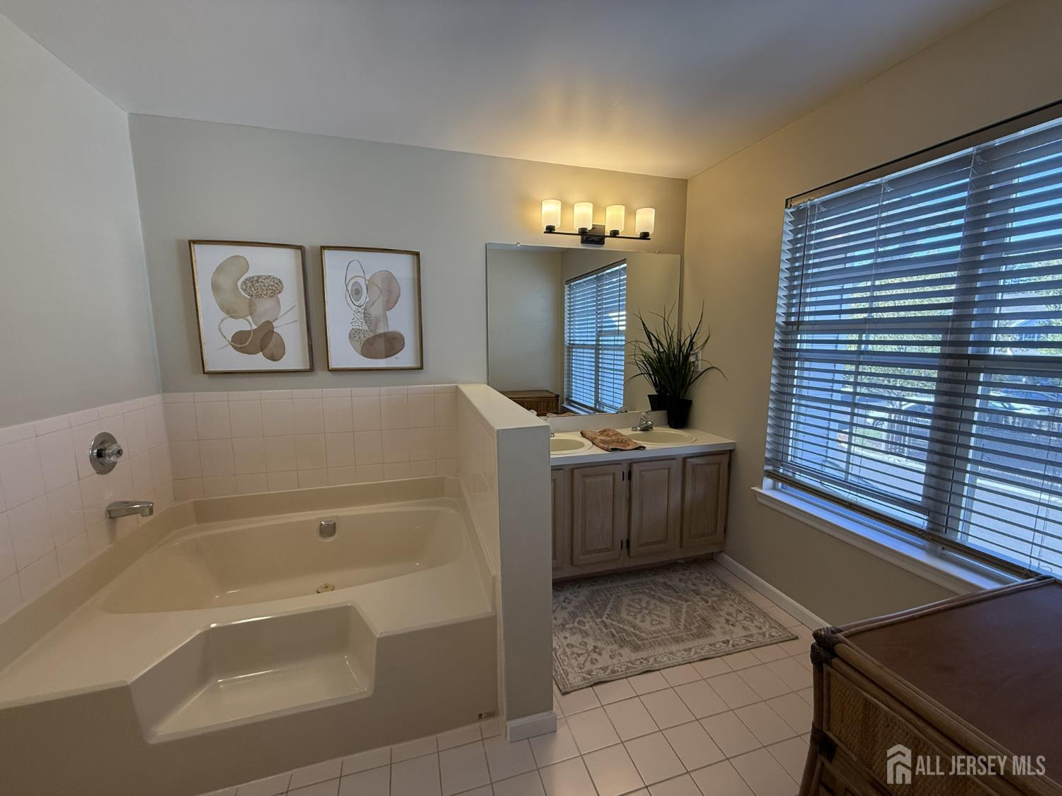 73 Heather, South Brunswick, NJ, 08852