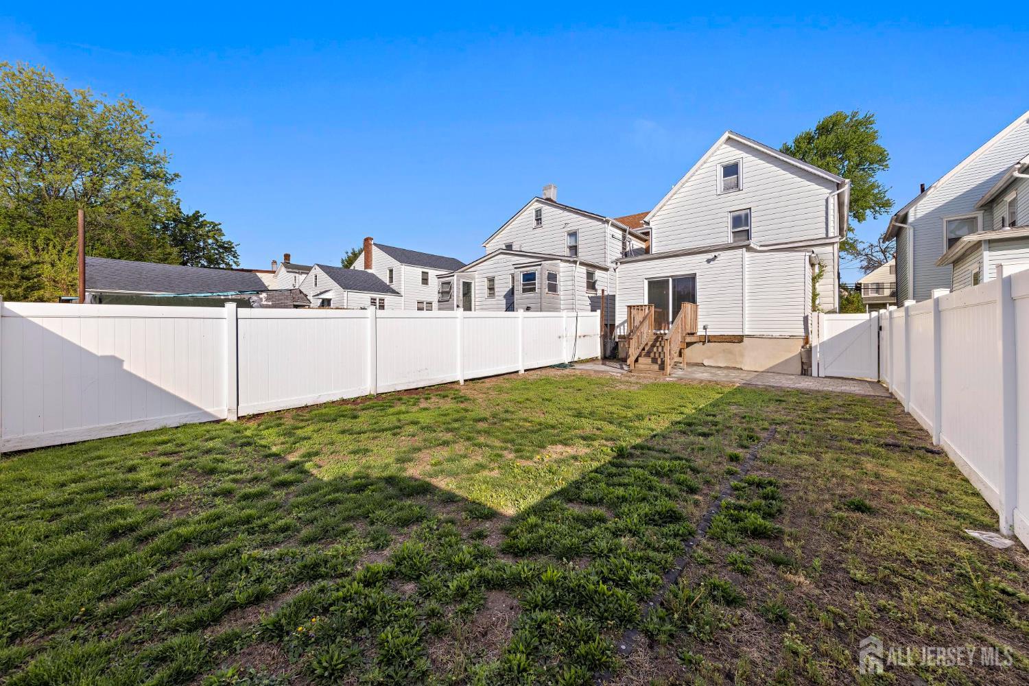 345 Henry, South Amboy, NJ, 08879