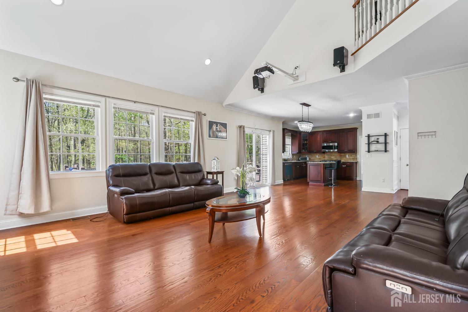 39 Friendship, Cranbury, NJ, 08512