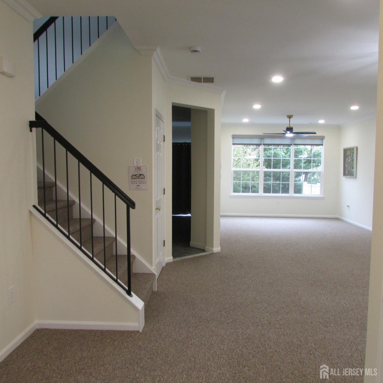 29 Tall Oaks, Parlin, NJ, 08859