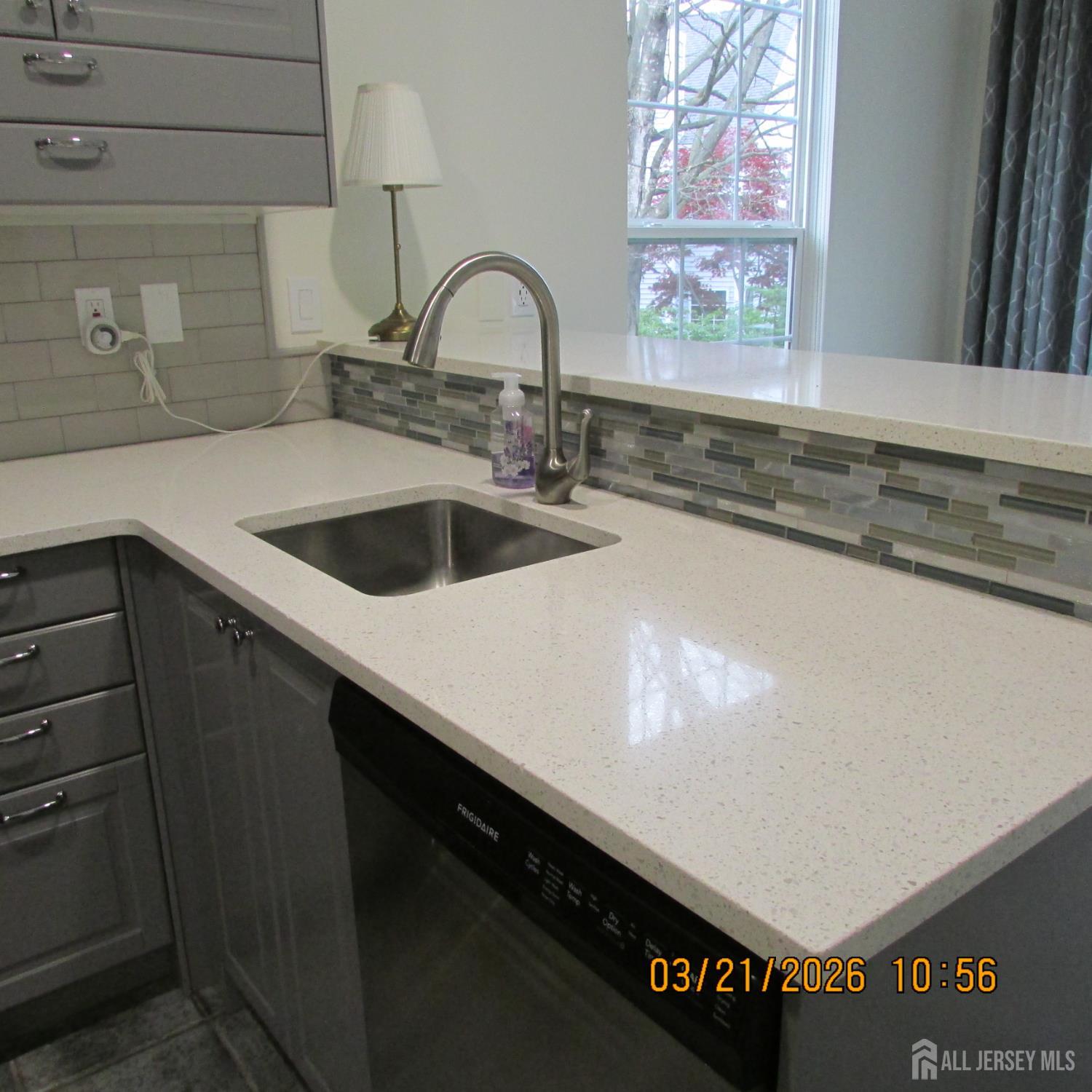 29 Tall Oaks, Parlin, NJ, 08859