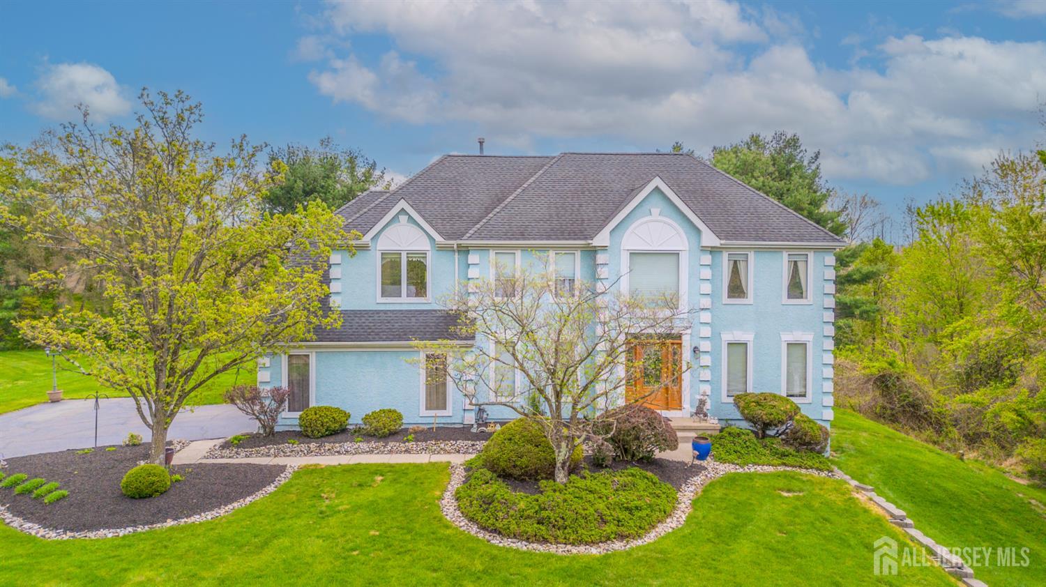 628 New Dover, Colonia, NJ, 07067