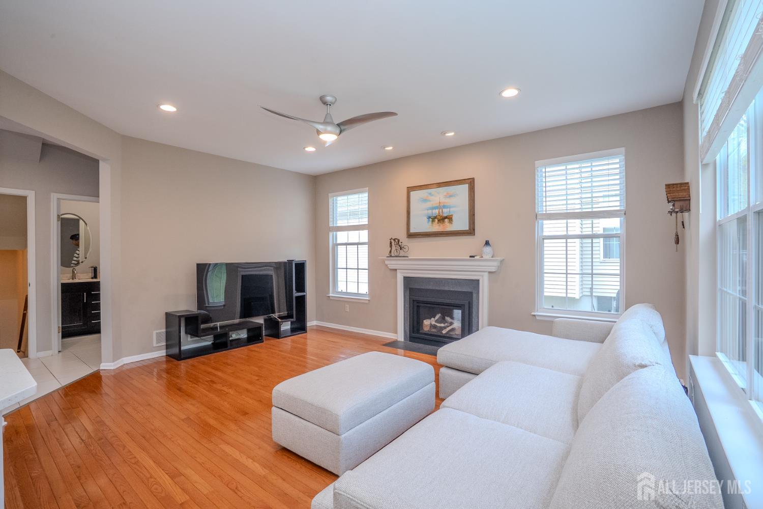 23 Huntley, Bridgewater, NJ, 08807