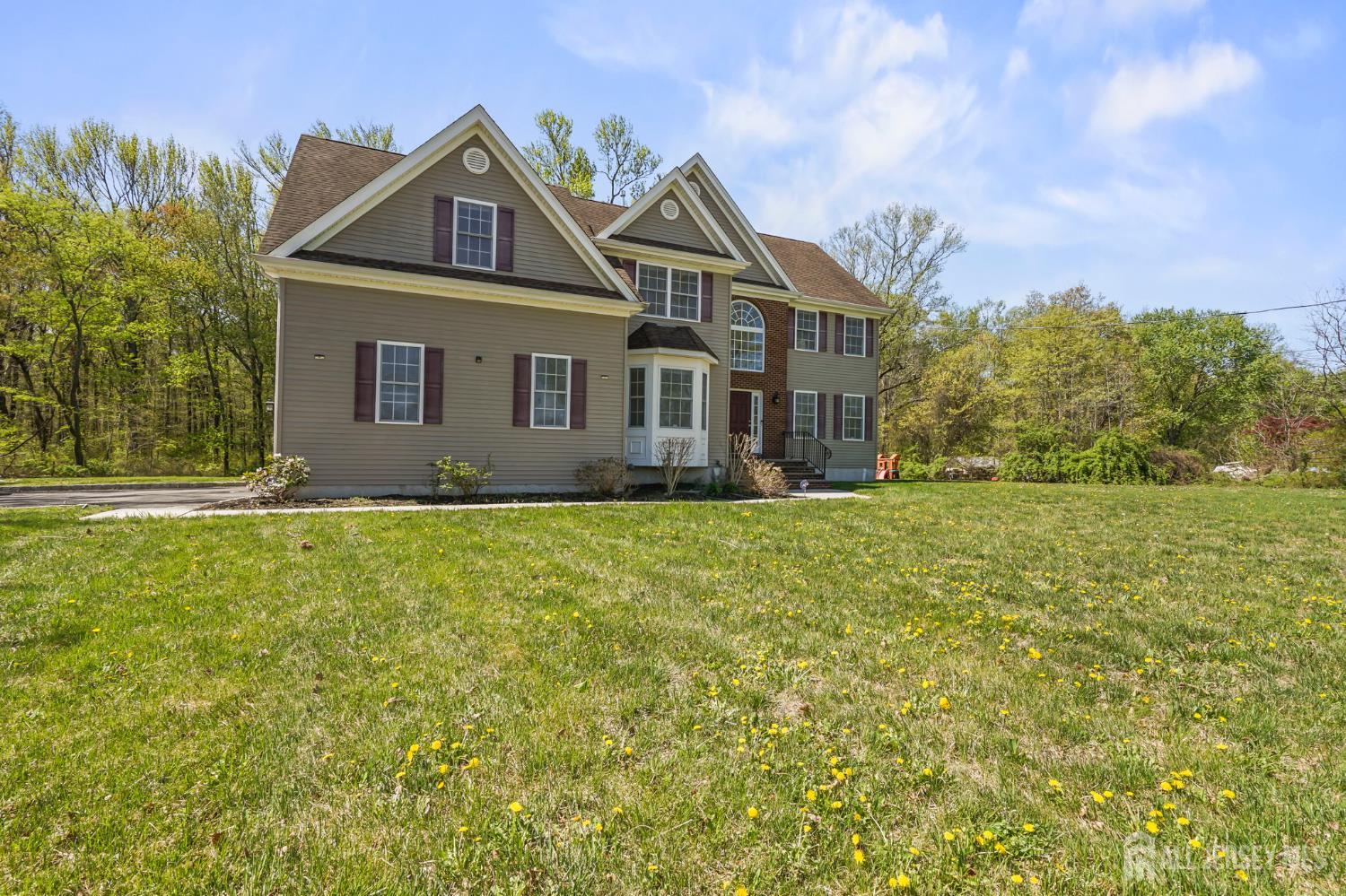 39 Friendship, Cranbury, NJ, 08512