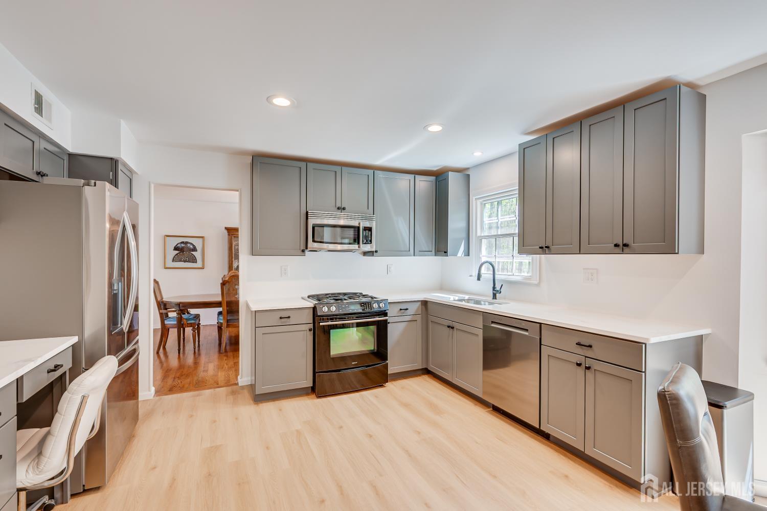 8 Woodmere, North Brunswick, NJ, 08902