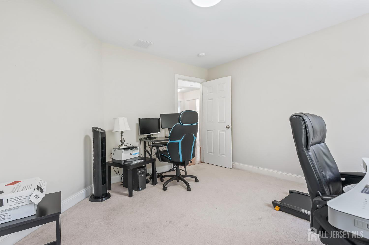 39 Friendship, Cranbury, NJ, 08512