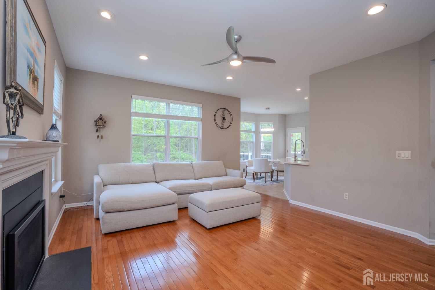 23 Huntley, Bridgewater, NJ, 08807