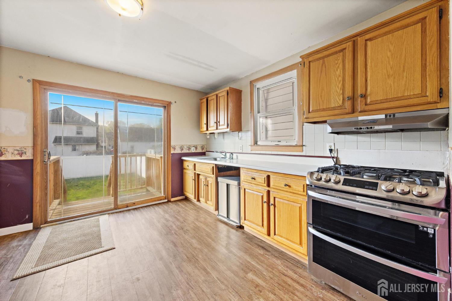 345 Henry, South Amboy, NJ, 08879