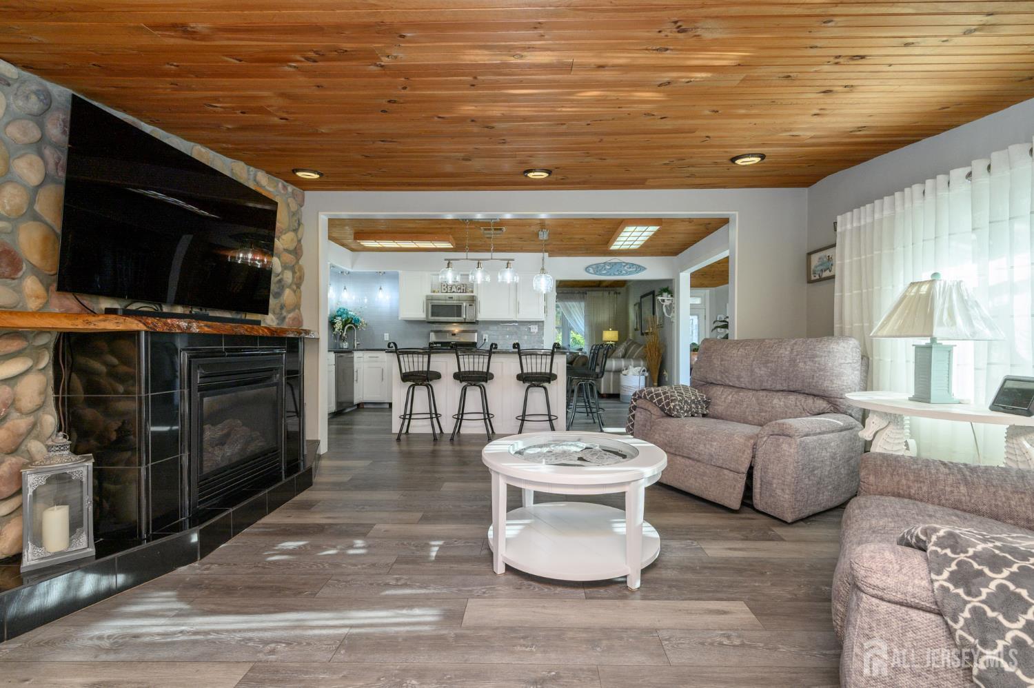 293 Louis, Bayville, NJ, 08721