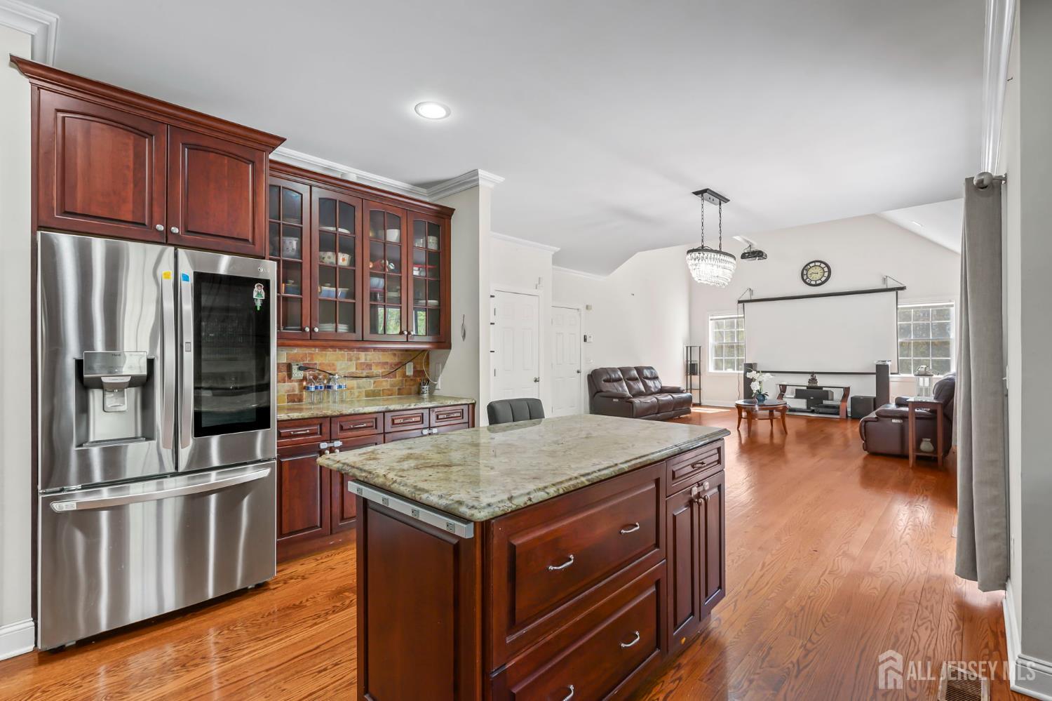 39 Friendship, Cranbury, NJ, 08512