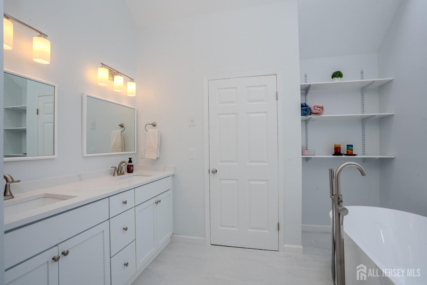 23 Huntley, Bridgewater, NJ, 08807