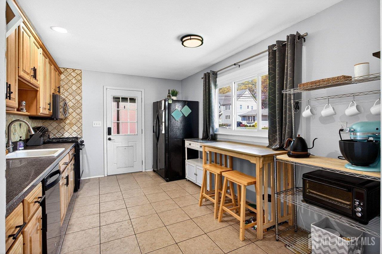 43 Buttonwood, Sayreville, NJ, 08859