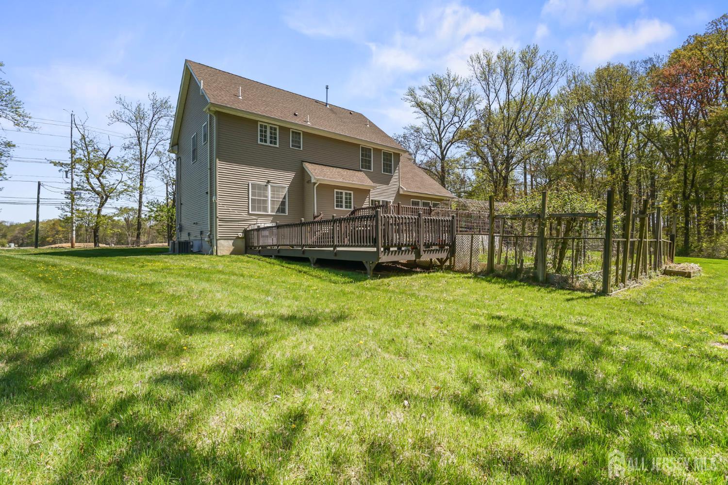 39 Friendship, Cranbury, NJ, 08512