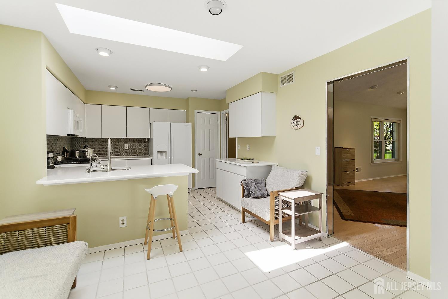 19 Ingram, Monroe, NJ, 08831