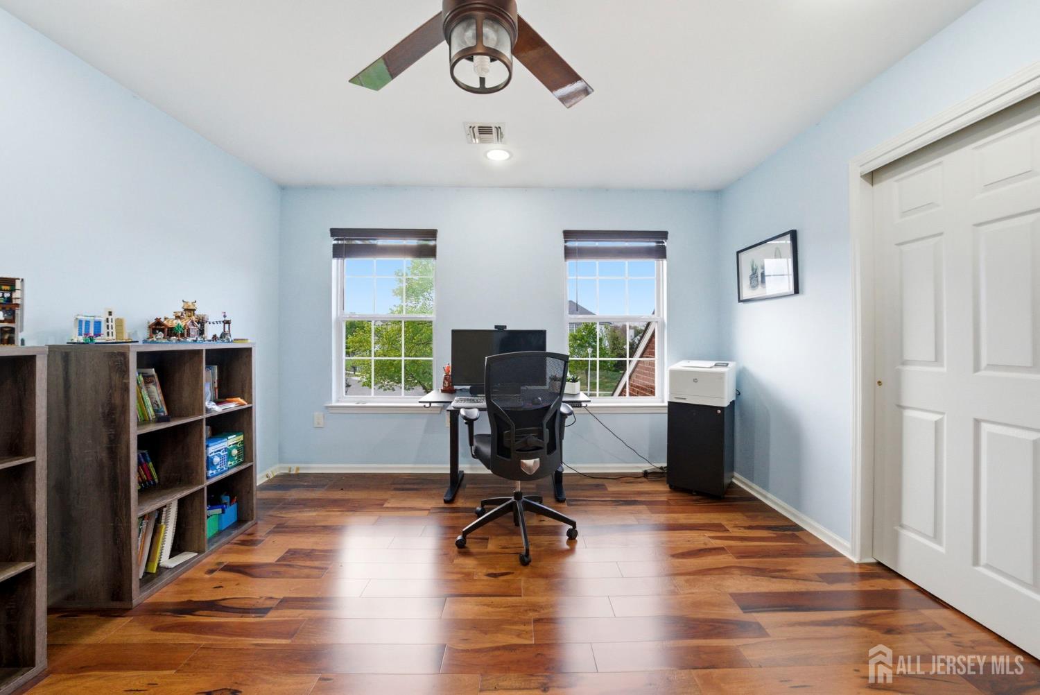 5 Robert, Monroe, NJ, 08831