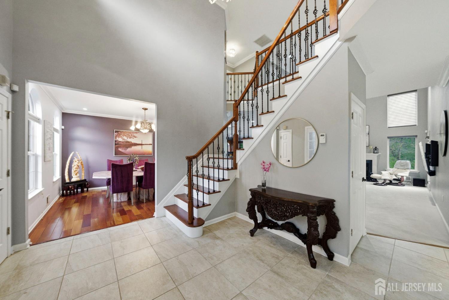 5 Robert, Monroe, NJ, 08831