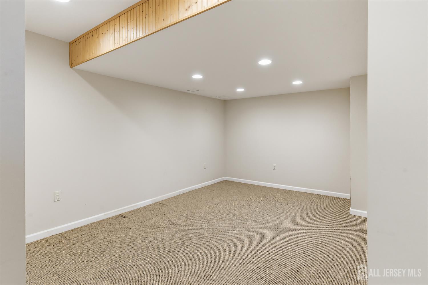 14 E Barnyard, Plainsboro, NJ, 08536