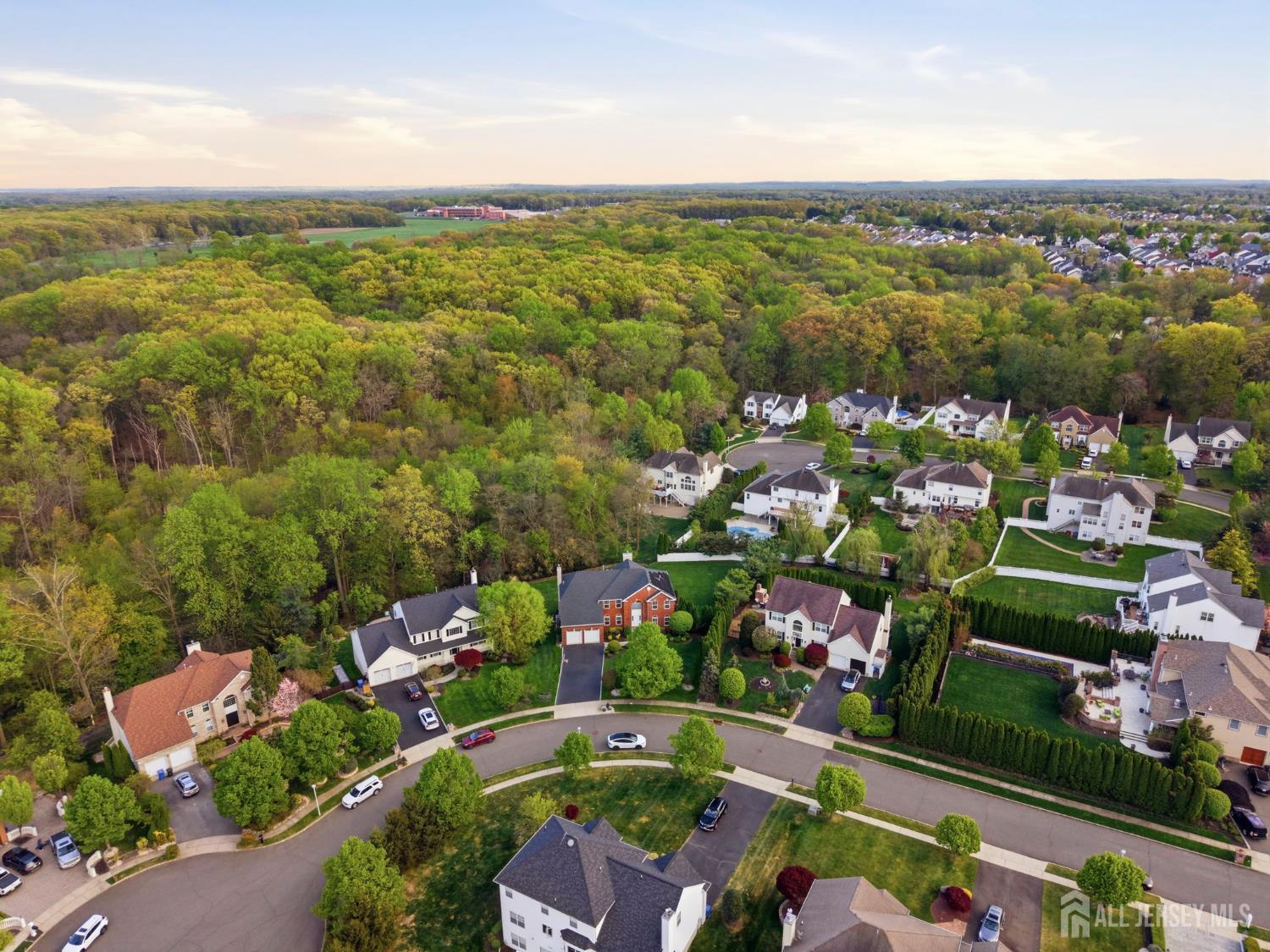 5 Robert, Monroe, NJ, 08831