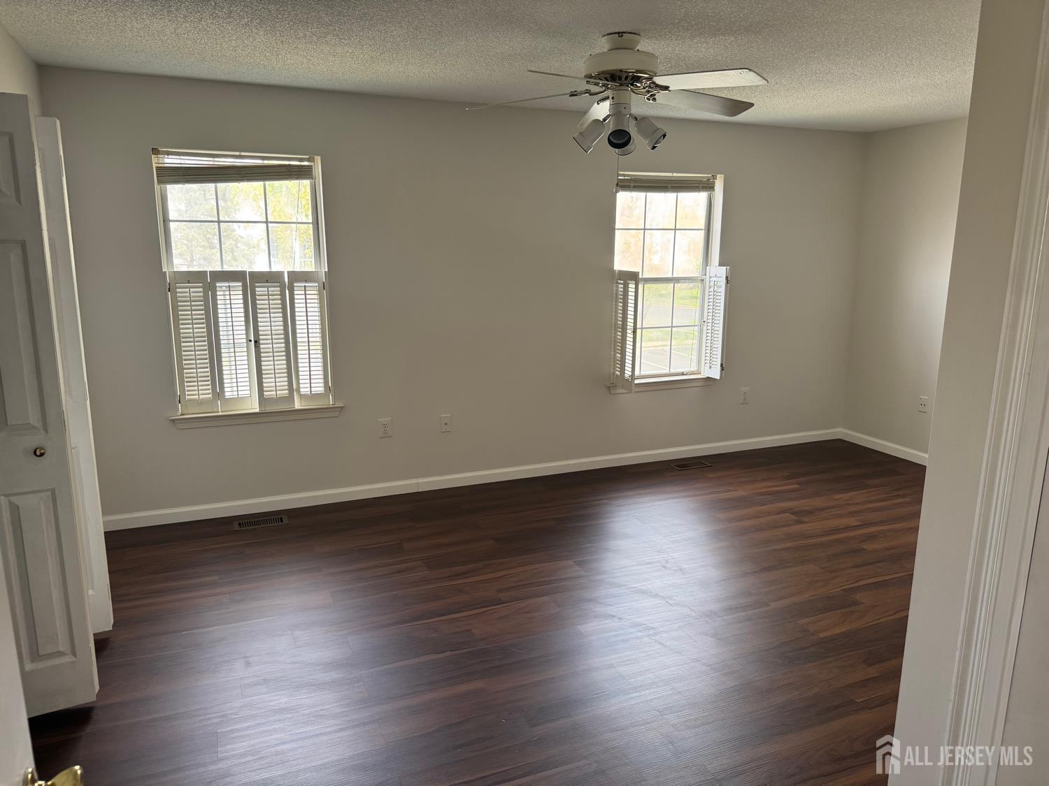 13 DARTMOUTH, North Brunswick, NJ, 08902